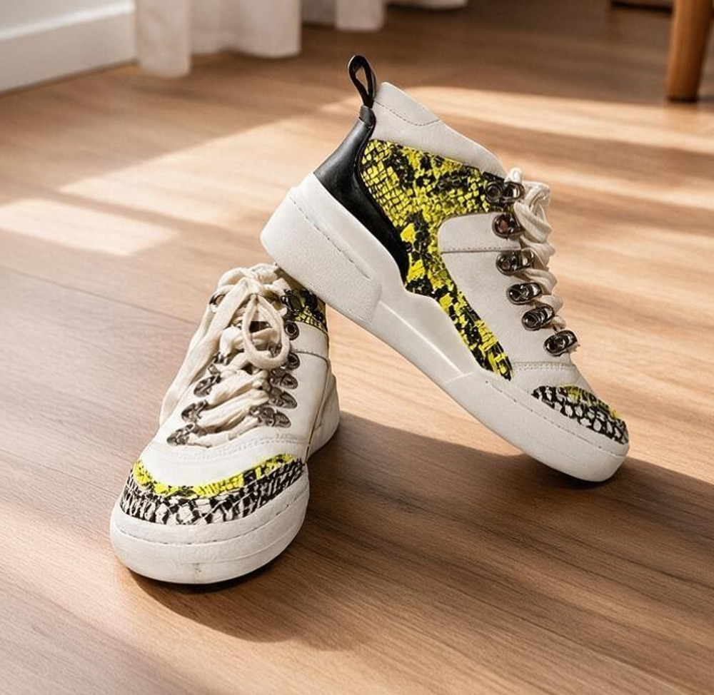 Vince Camuto VC-Samphy White Green Leather High Top Sneakers Womens Size 5M